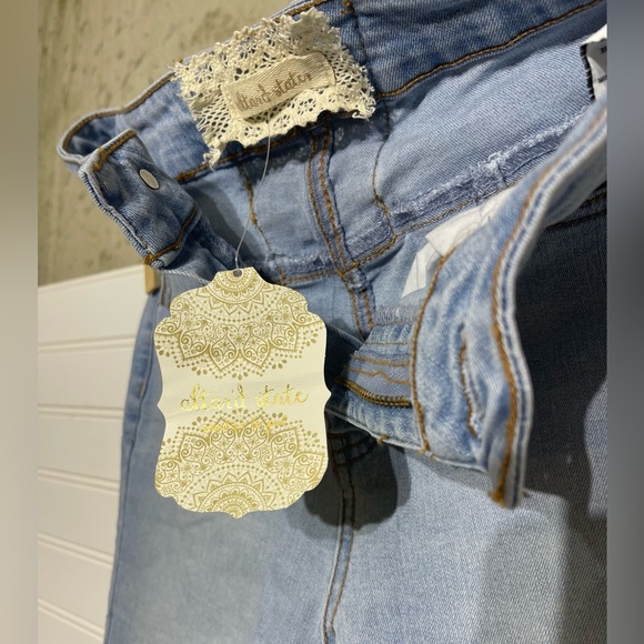 Brand new flare jeans with cute back lace detail! Stretchy denim! - Picture 3 of 5